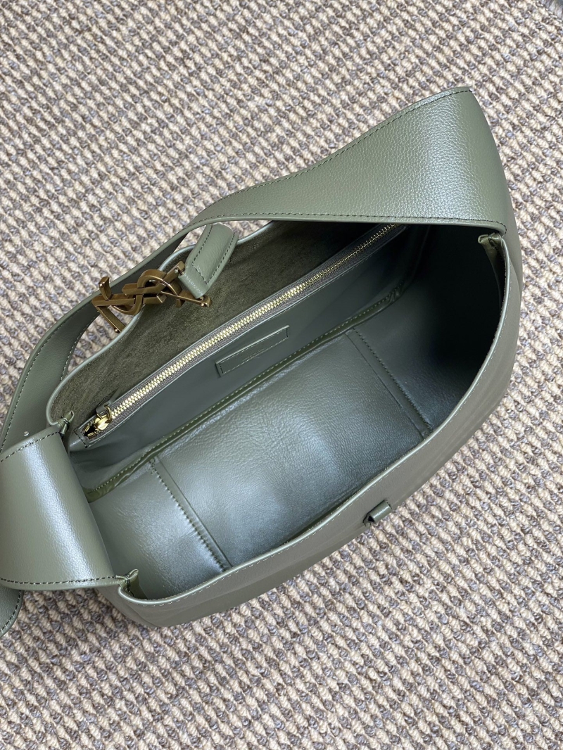 Y51 hobo bags